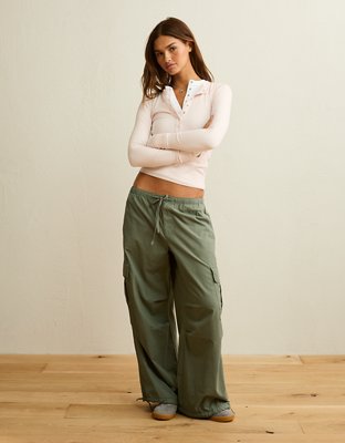 AE Low-Rise Baggy Cargo Parachute Pant