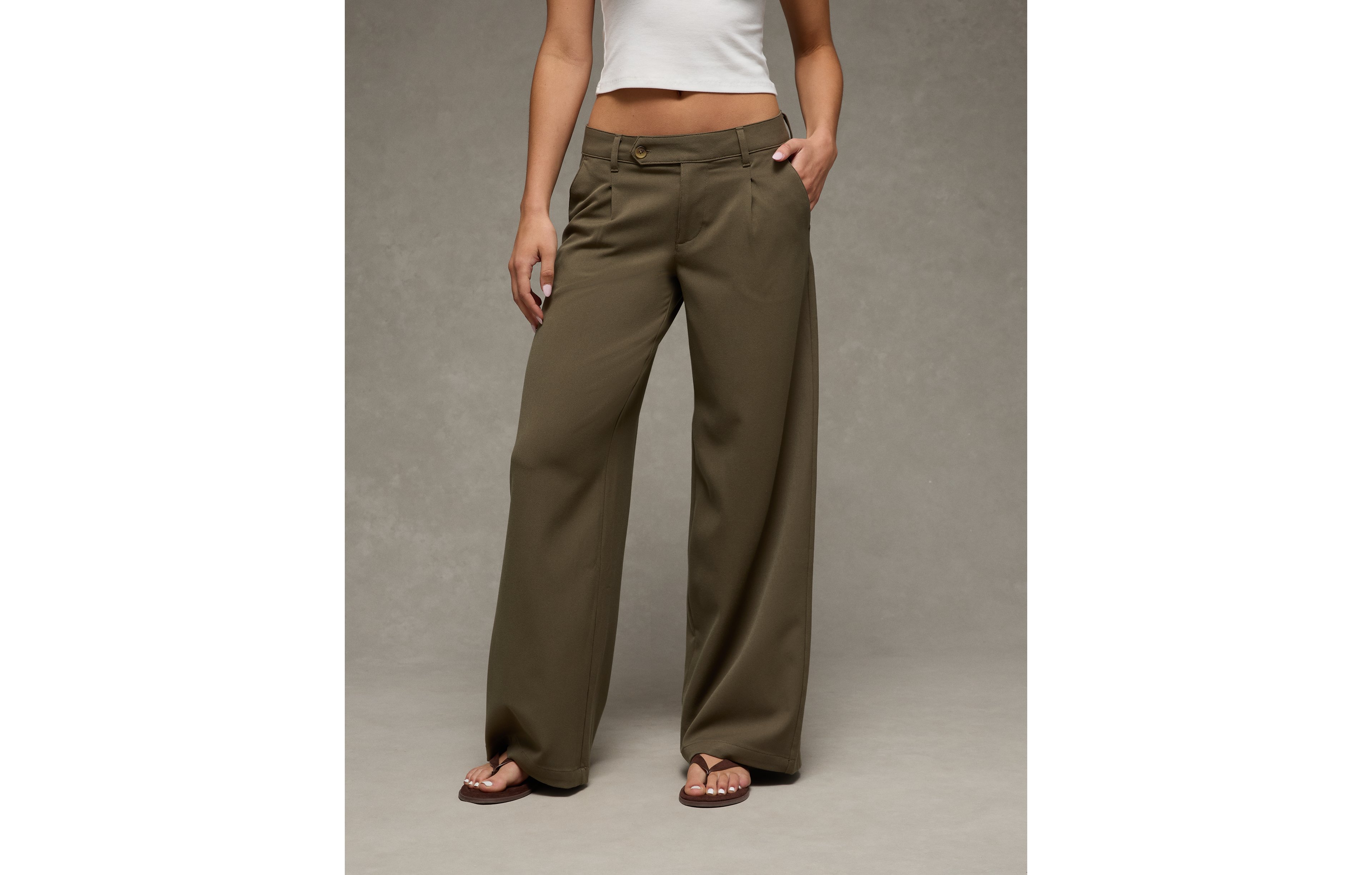 AE Low-Rise Ultra Wide-Leg Trouser