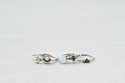 American Eagle AEO Moon & White Stone Ring 5-Pack — фото 2