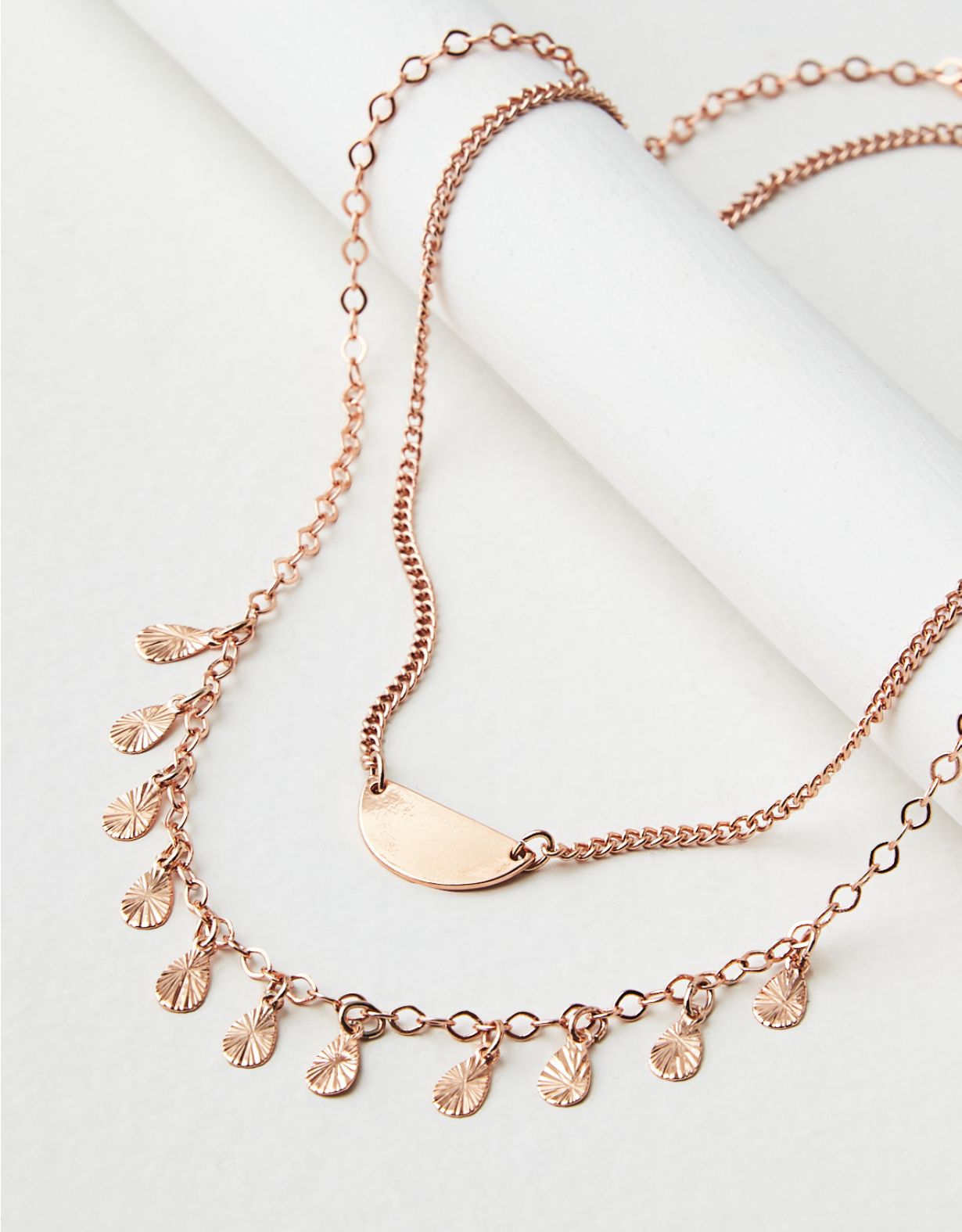 AE Dainty Layering Necklace