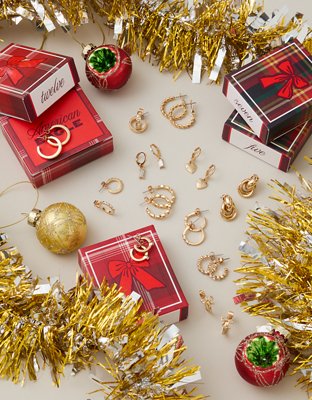 AEO 12 Days of Earrings Advent Calendar