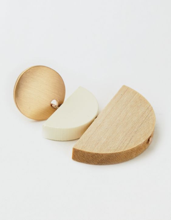 AE White Wooden Tiered Earring