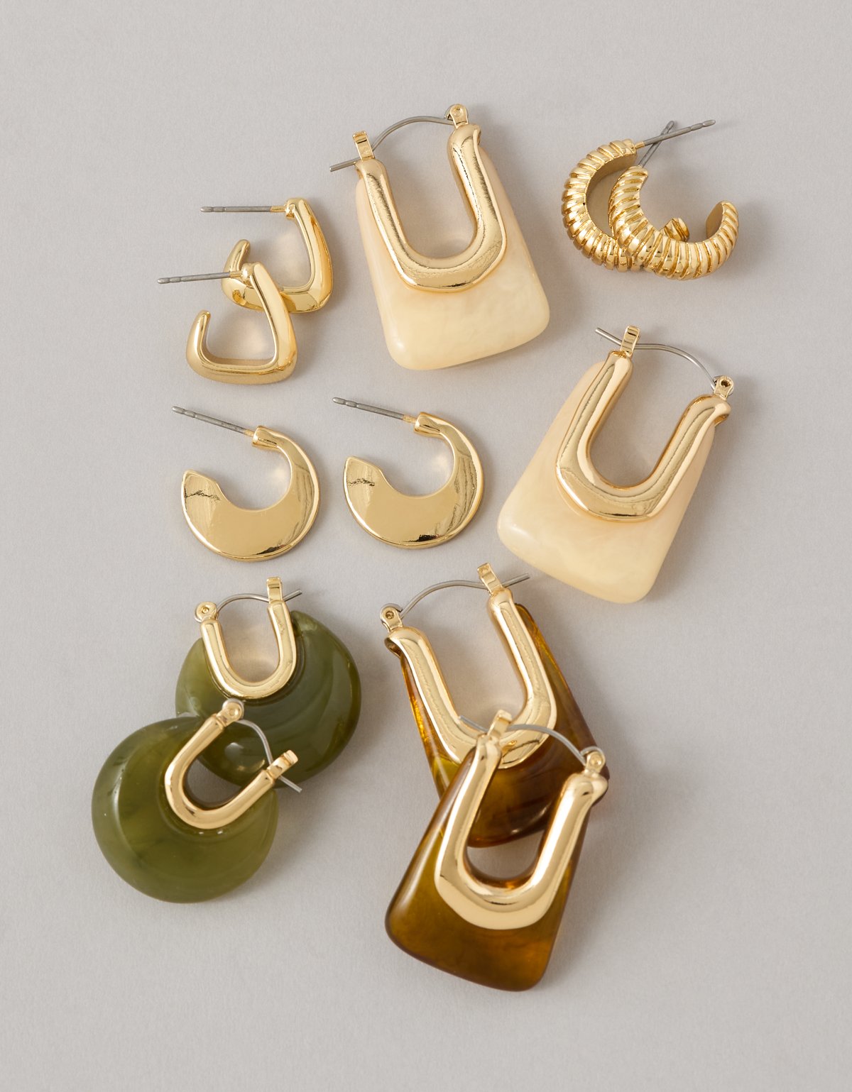 AE Resin Earrings 6-Pack - image 2