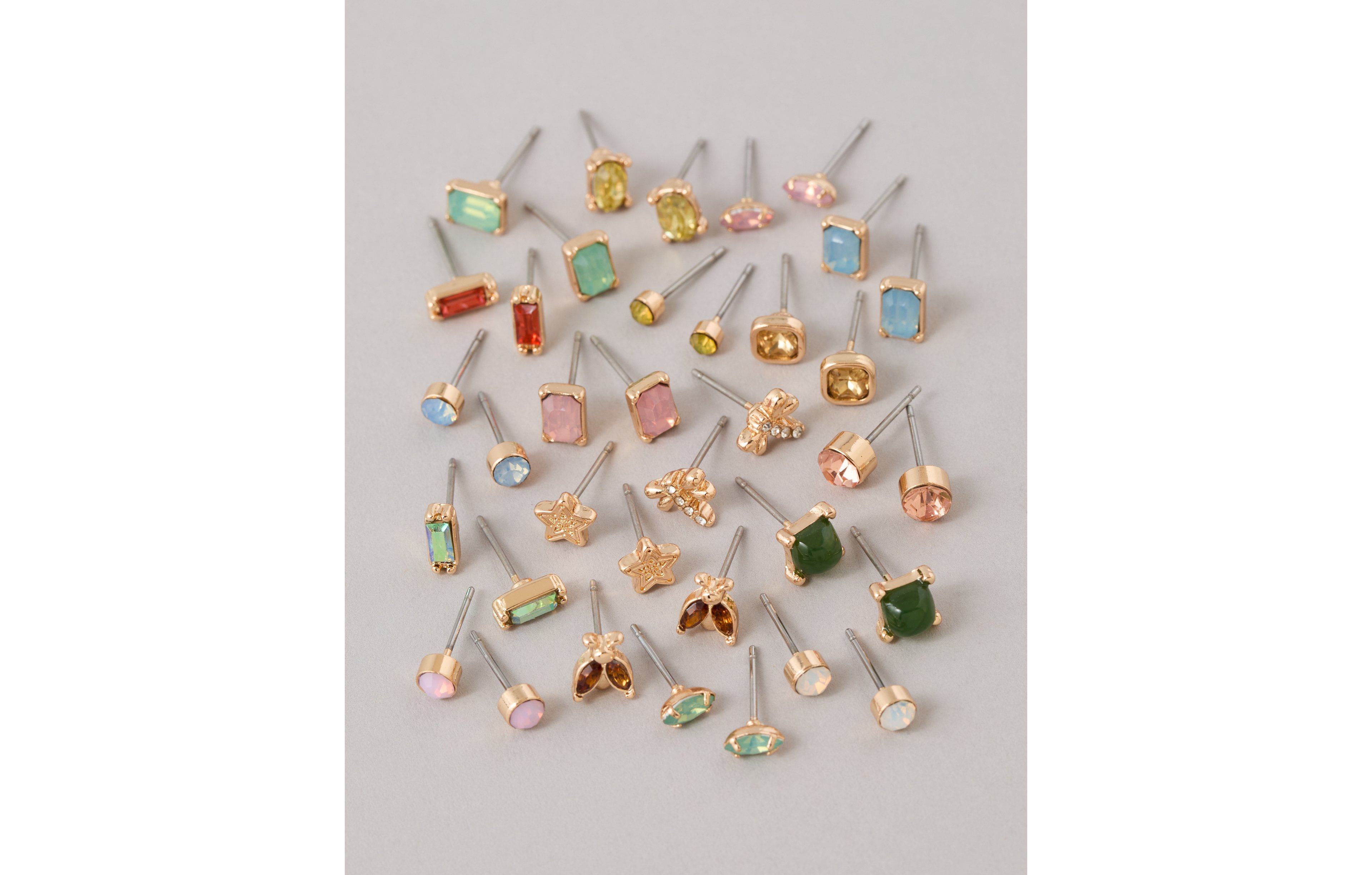 AE Stud Earring 18-Pack