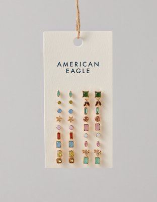 Lot de 18 boucles d’oreille cloutées AE