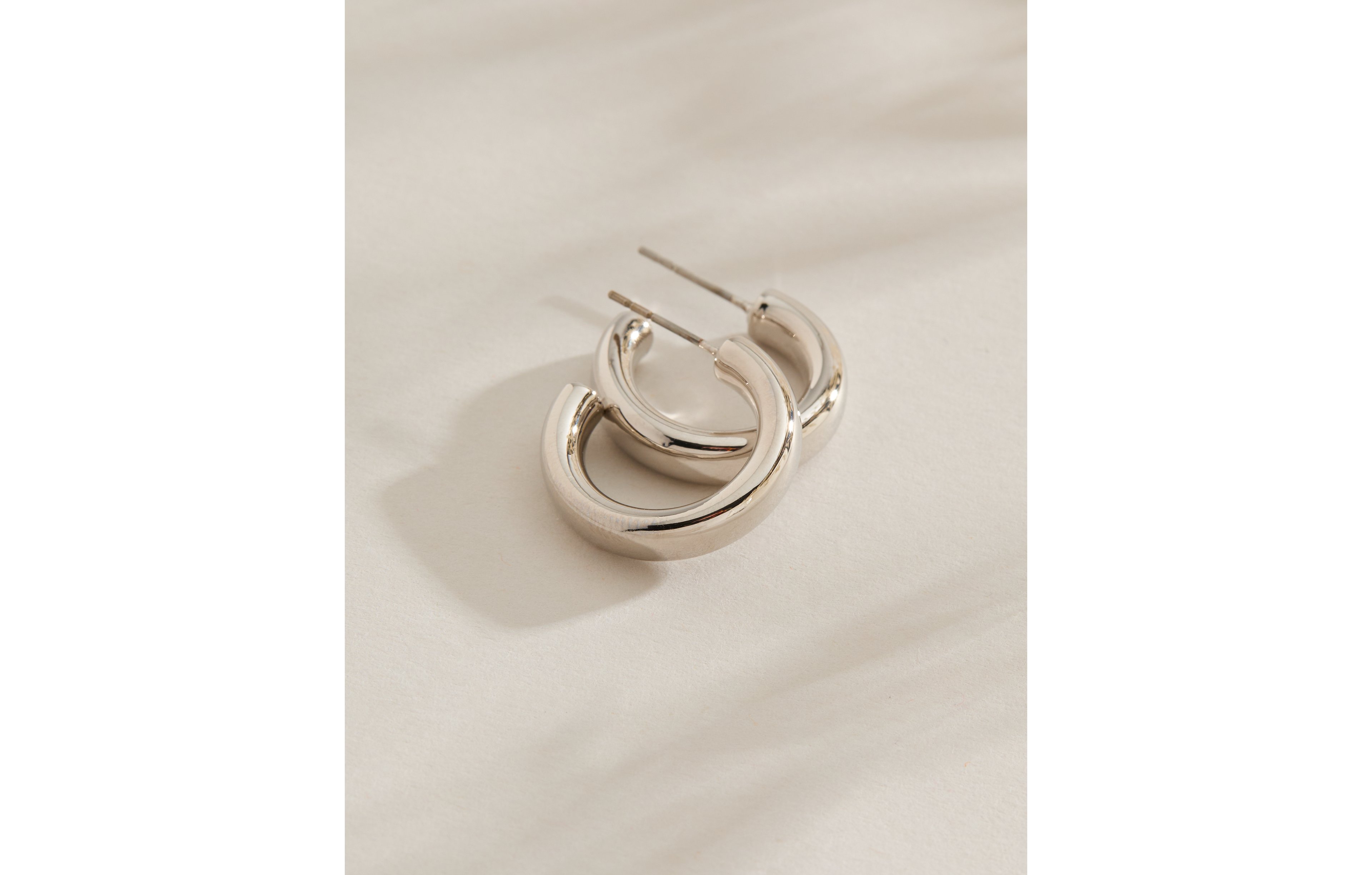AE Keepers Collection Platinum Plated Hoop Earring