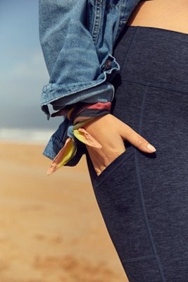 OFFLINE By Aerie The Hugger High Waisted Pocket Legging