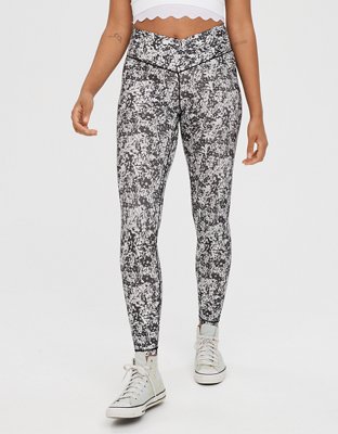 OFFLINE By Aerie Real Me High Waisted Crossover Legging