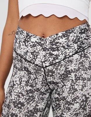 OFFLINE By Aerie Real Me High Waisted Crossover Legging