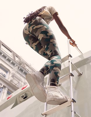 OFFLINE By Aerie Real Me High Waisted Crossover Legging