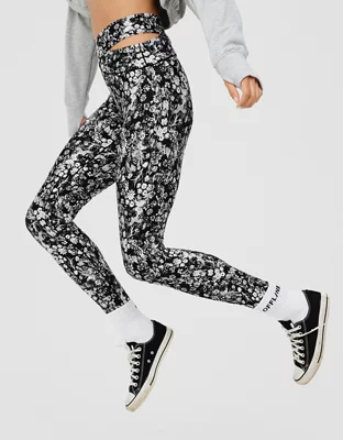 OFFLINE By Aerie Real Me Crossover Cut Out Legging
