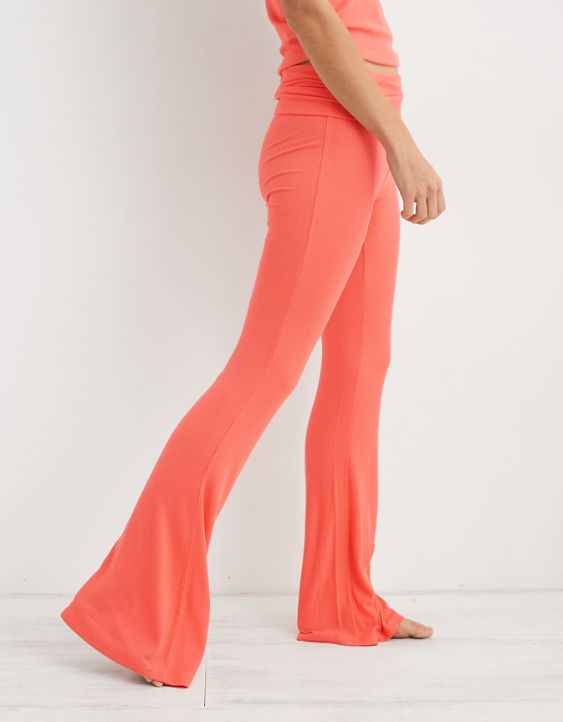 Aerie Real Soft® Flare Pant con pliegue