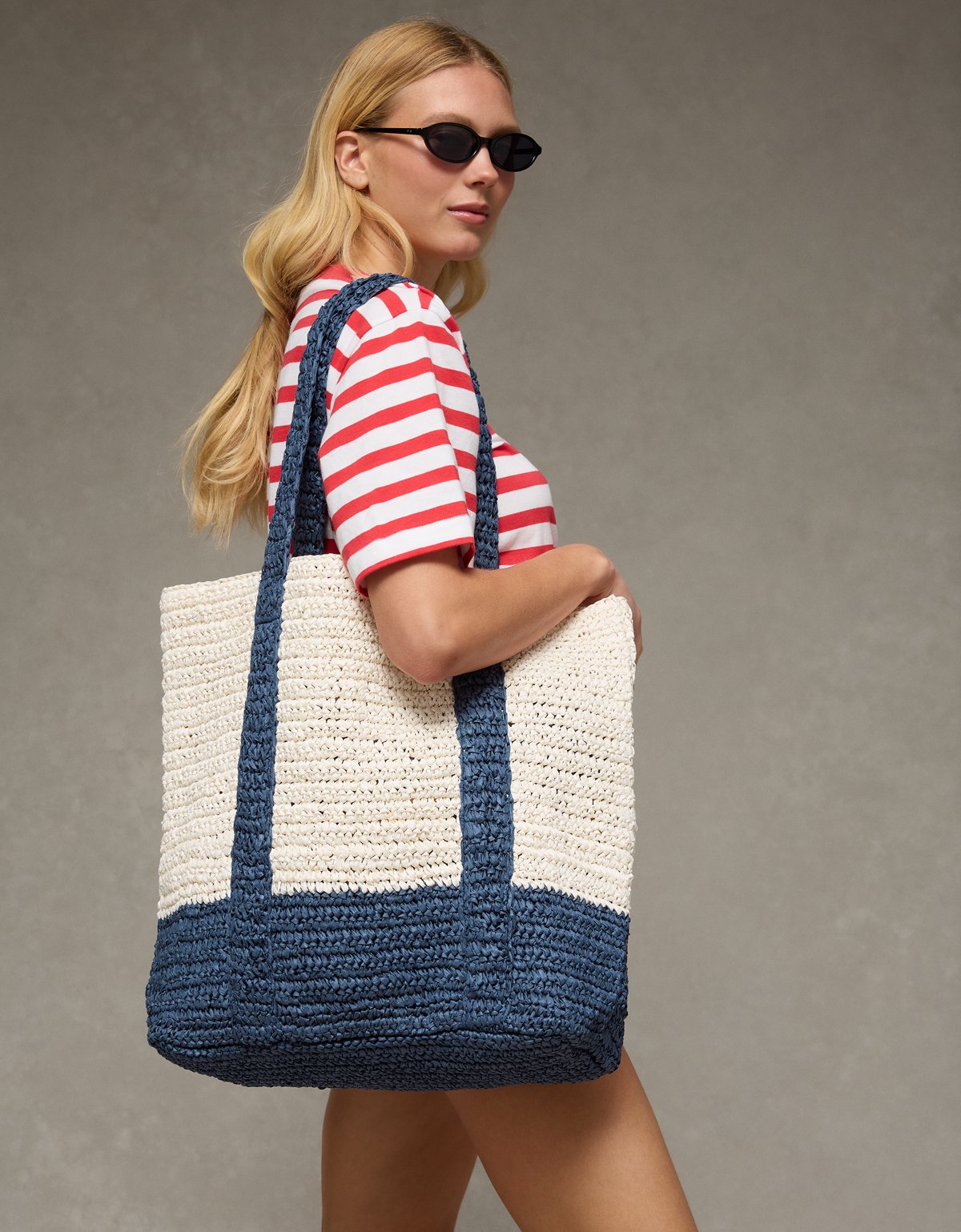 AE Crochet Tote Bag - image 3