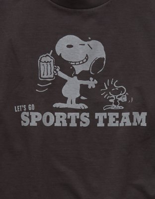 AE Boxy Snoopy Graphic T-Shirt