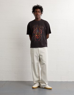 AE Boxy Kiss Halloween Graphic T-Shirt