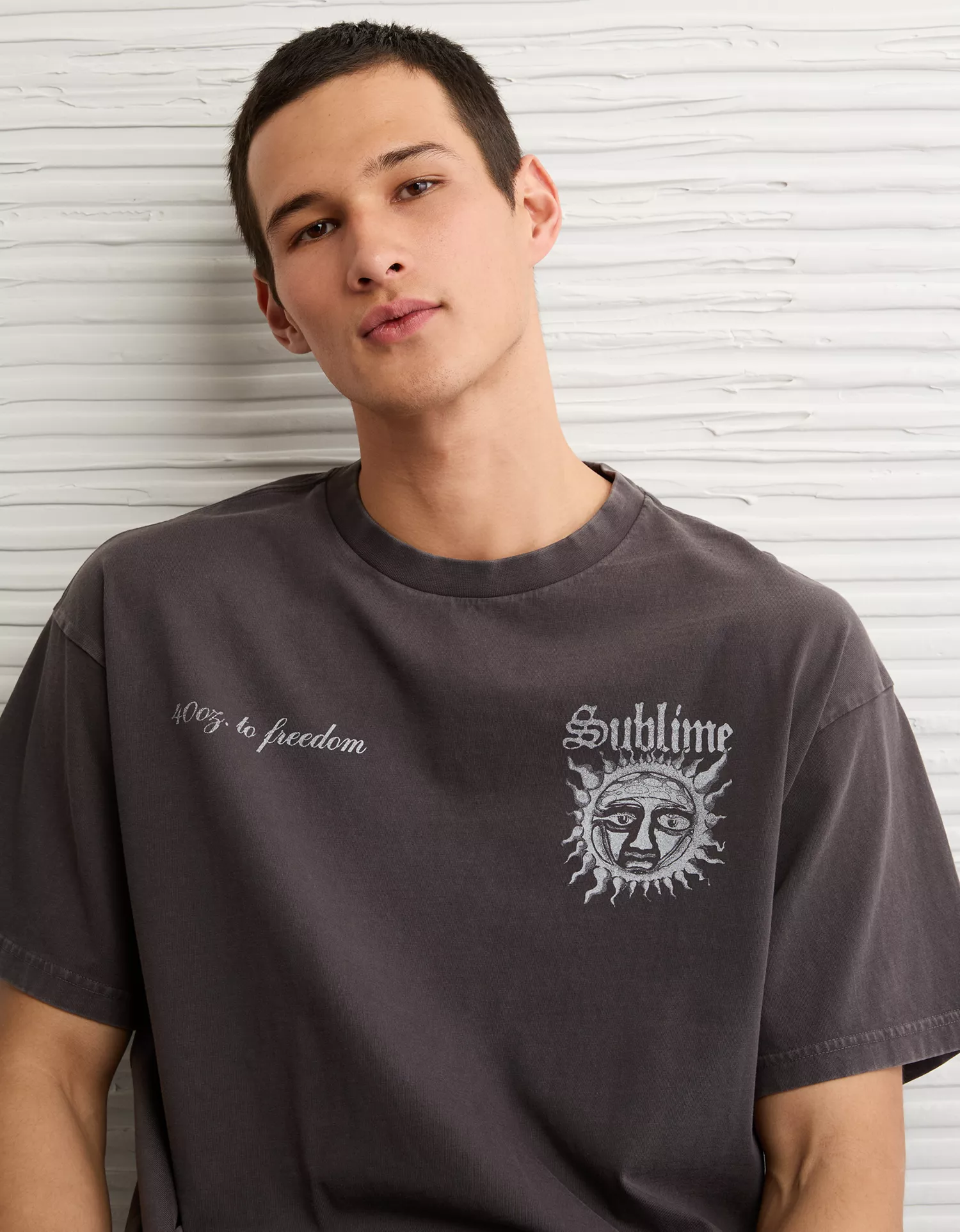 AE Boxy Fit Sublime Graphic T-Shirt - thumbnail 4
