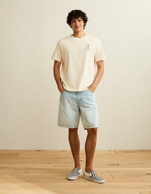 AE Standard Fit Snoopy Graphic T-Shirt