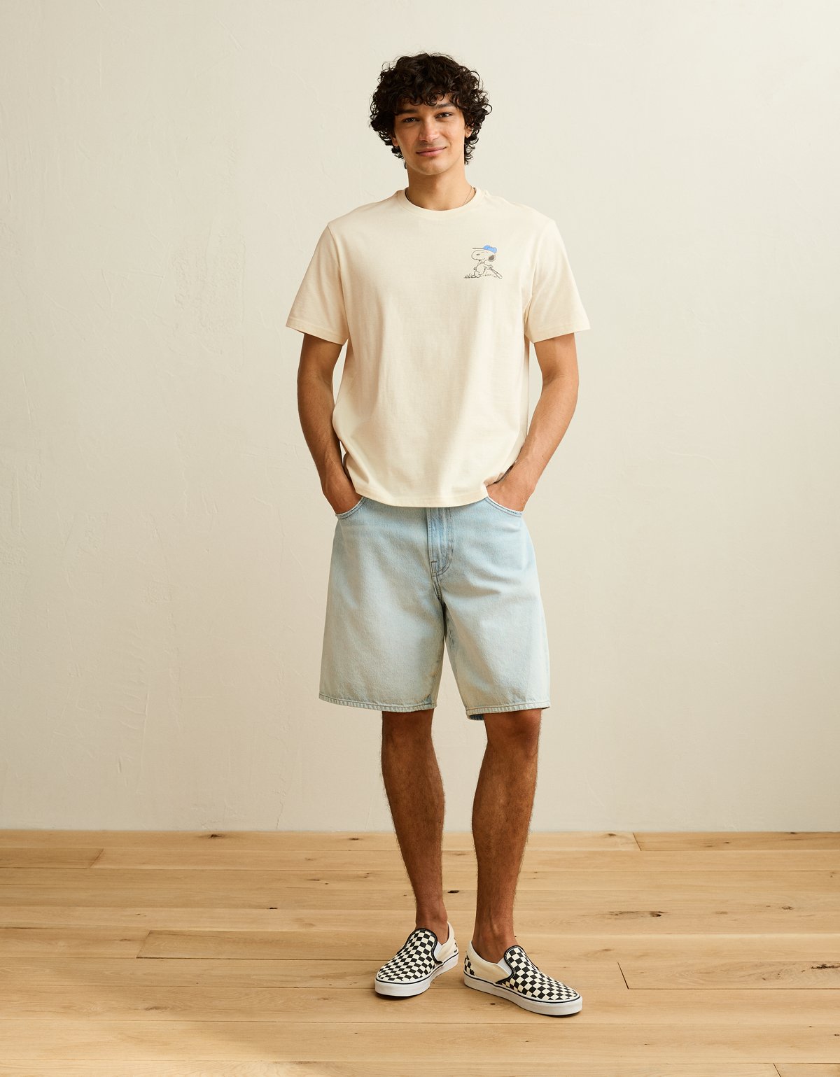 AE Standard Fit Snoopy Graphic T-Shirt - image 5