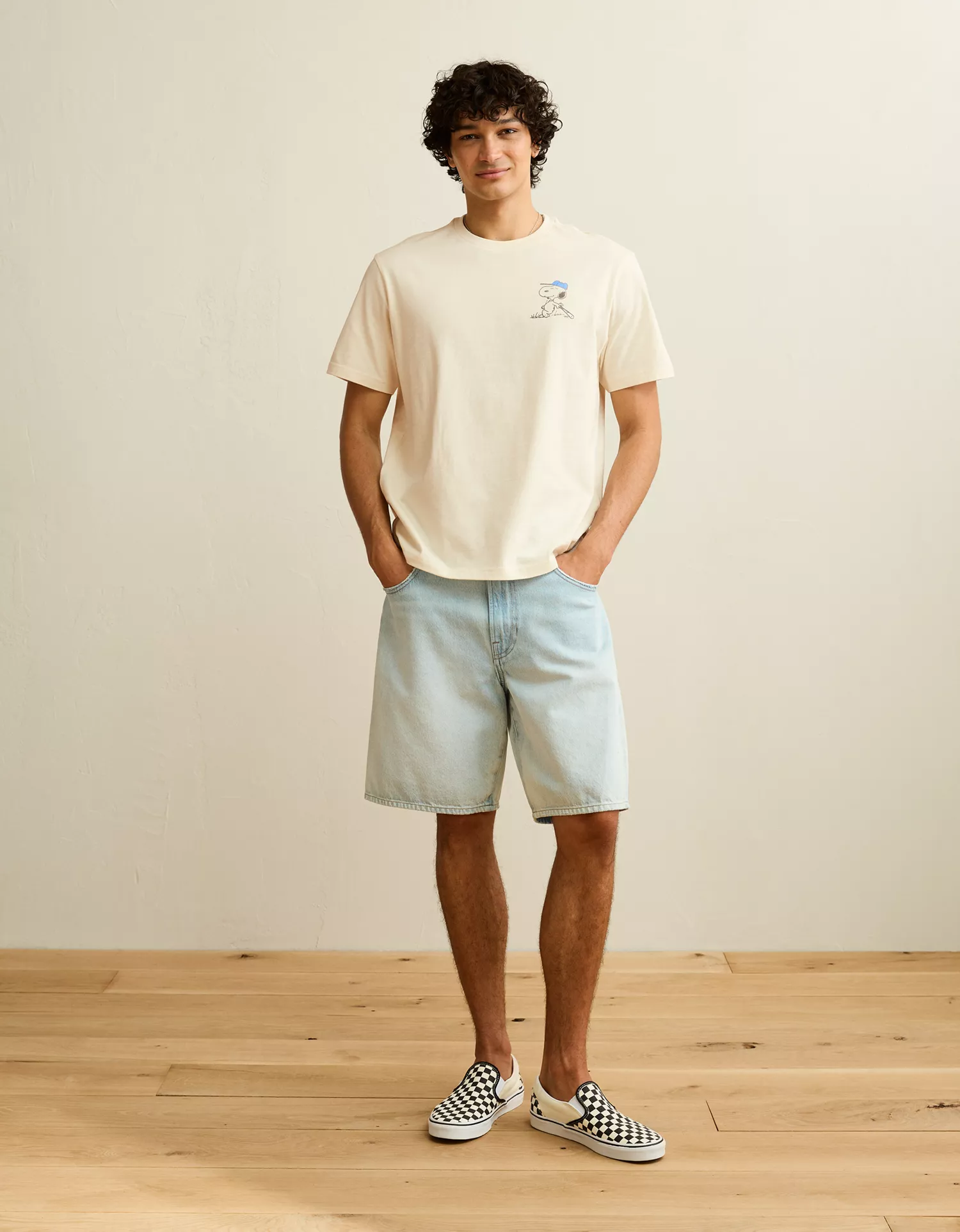 AE Standard Fit Snoopy Graphic T-Shirt - thumbnail 5