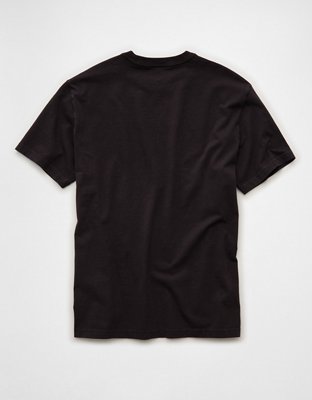 AE Standard Fit Snoopy Graphic T-Shirt