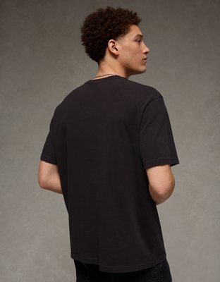 AE Standard Fit Snoopy Graphic T-Shirt