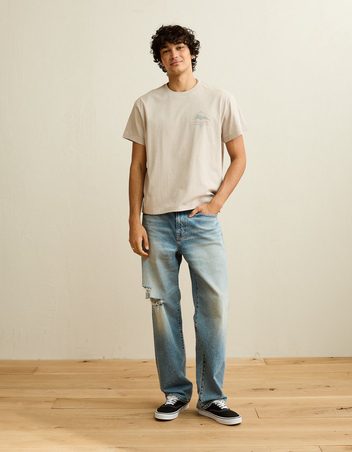 AE Shrunken Fit Rolling Stones Graphic T-Shirt - image 5