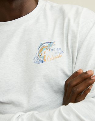 AE Standard Fit Rocky Mountain Long-Sleeve Graphic T-Shirt