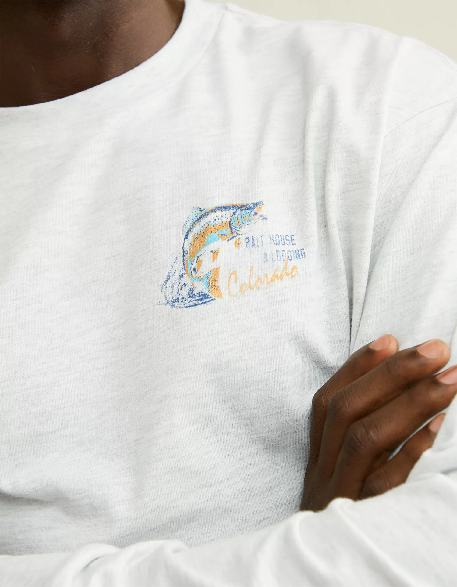 AE Standard Fit Rocky Mountain Long-Sleeve Graphic T-Shirt