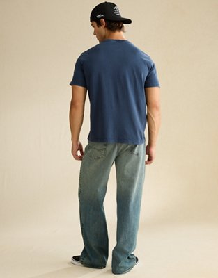 AE Standard Fit Coors Graphic T-Shirt