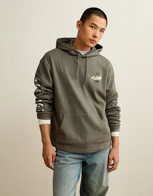 Мужское худи American Eagle AE Standard Fit Graphic Thermal T-Shirt, цвет: Оливковый — фото 2