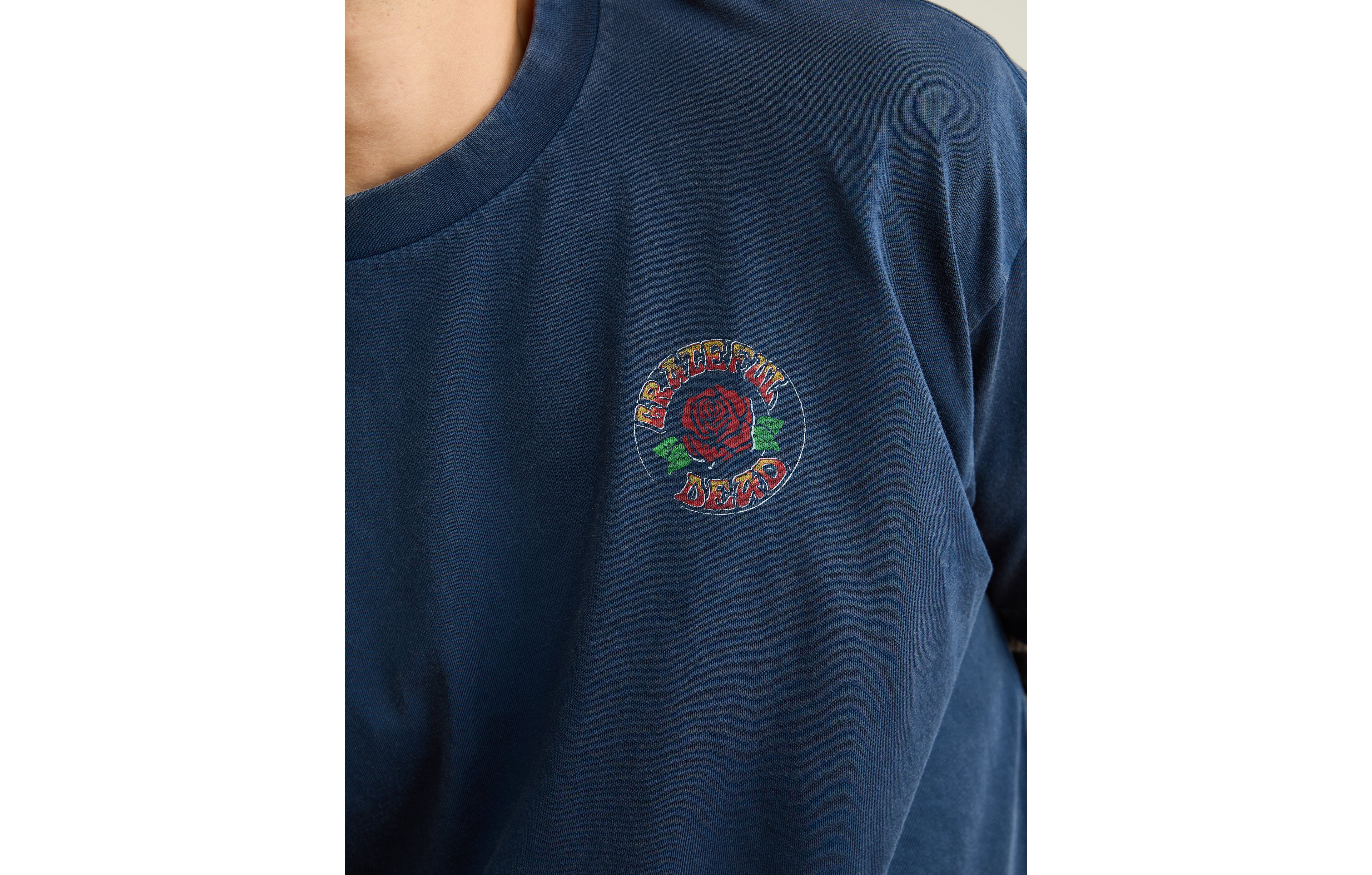 AE Boxy Fit Grateful Dead Graphic T-Shirt