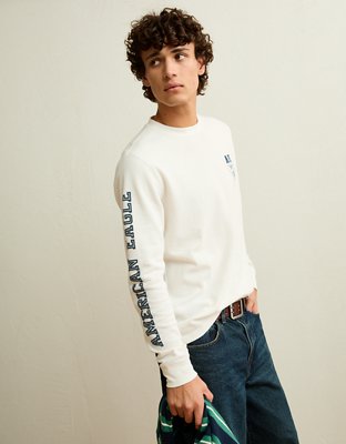 AE Standard Fit Long-Sleeve Graphic Thermal T-Shirt