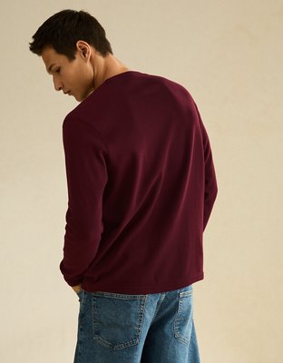 AE Standard Fit Long-Sleeve Graphic Thermal T-Shirt