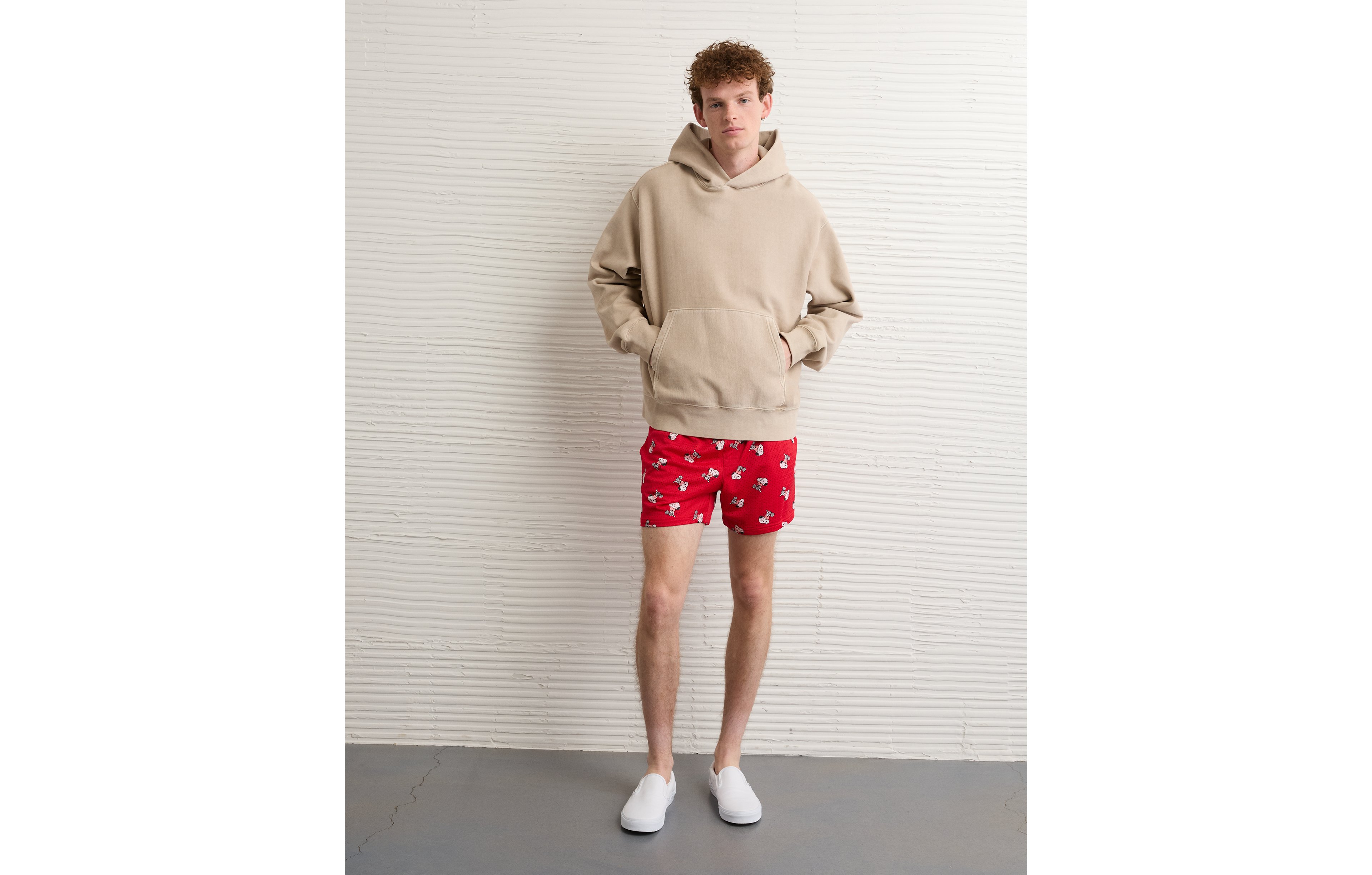 AE Snoopy Valentine's Day 6" Mesh Lounge Short