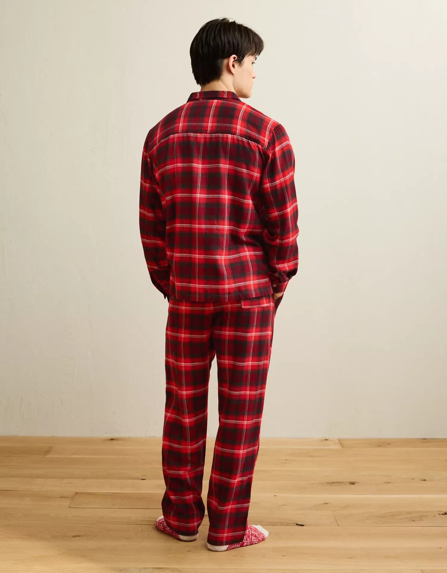AEO Men's Grinch Flannel Pajama Set - thumbnail 2