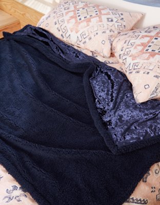 Dormify Crushed Velvet And Sherpa Throw Blanket