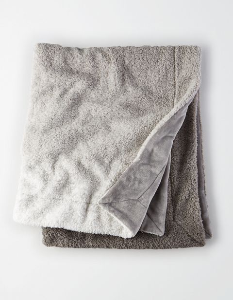 Женские свитеры American Eagle Dormify Obre Sherpa Fleece Throw Blanket