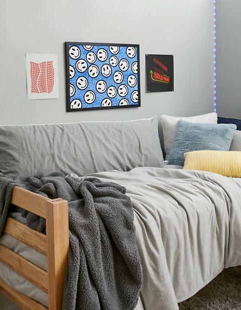 Мужские свитеры American Eagle Dormify Fuzzy Fleece Throw Blanket