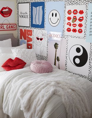 Dormify Exclusive Removable Dotted Wallpaper