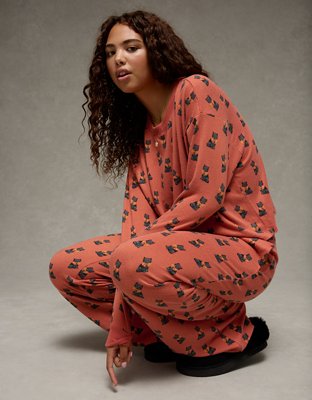 AE Luxe Plush Halloween Long-Sleeve & Pant PJ Set