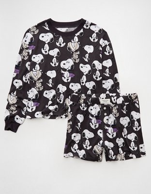 AE Luxe Plush Snoopy Halloween PJ Set