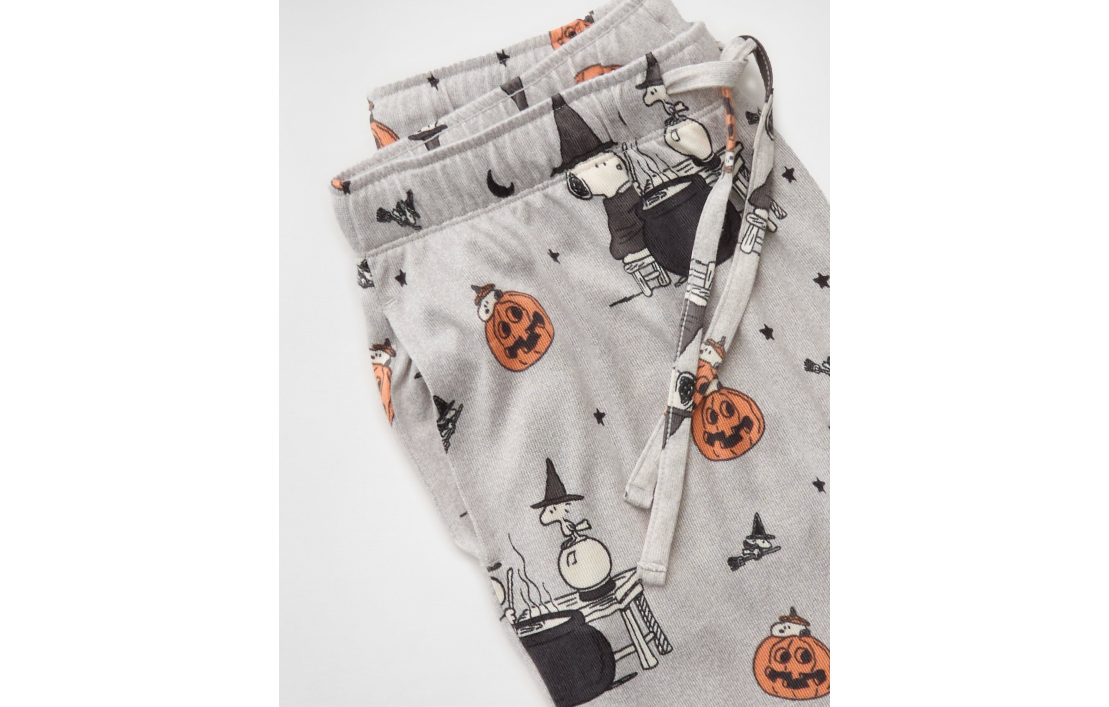 AE Luxe Plush Snoopy Long Sleeve + Pant PJ Set