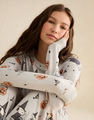 AE Luxe Plush Snoopy PJ Set