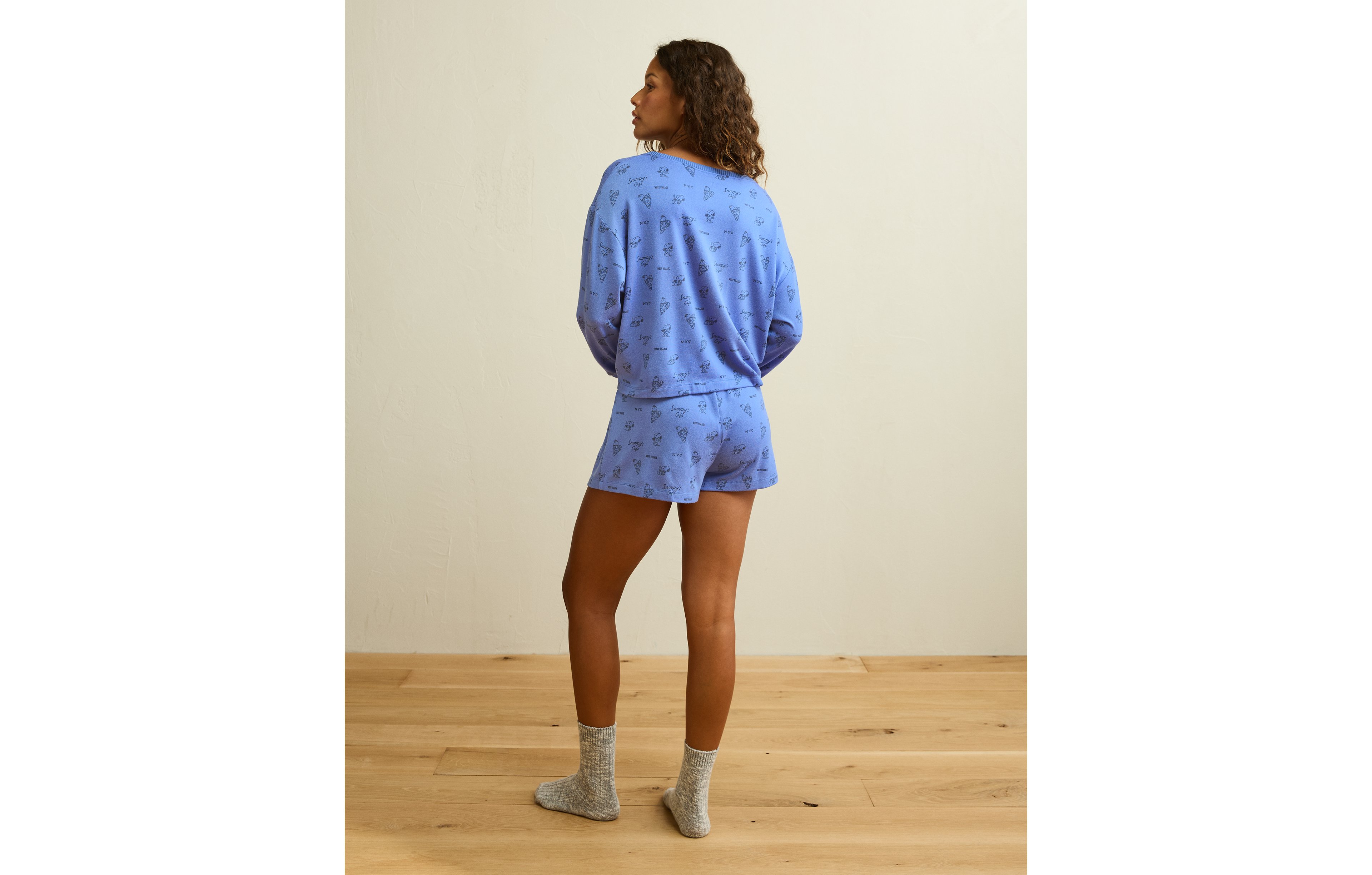 AE Luxe Plush Snoopy Long Sleeve + Short PJ Set