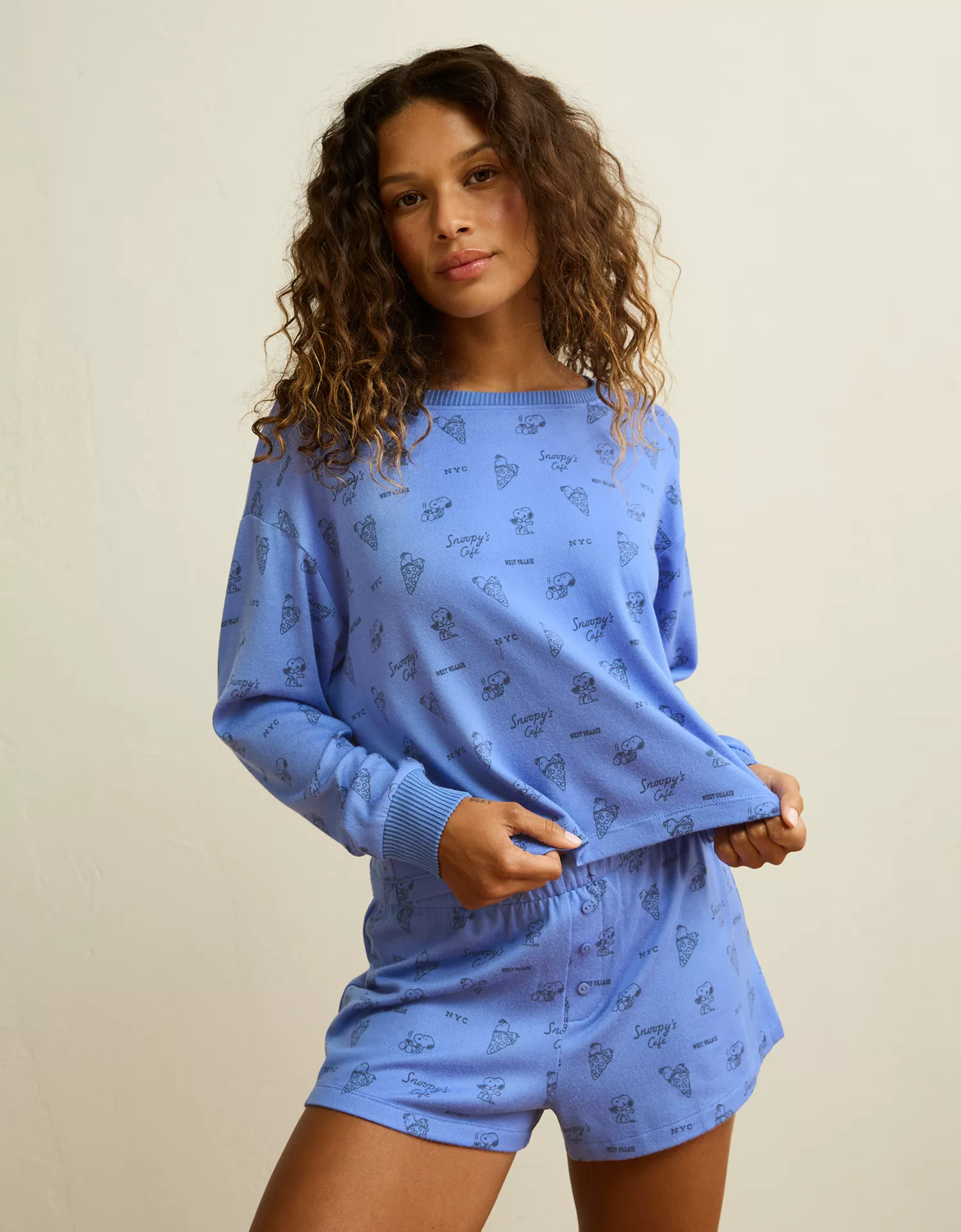 AE Luxe Plush Snoopy Long Sleeve + Short PJ Set - thumbnail 8