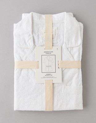 Pyjama boutonné à œillets AE
