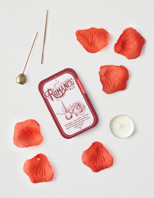 Kikkerland Romance Kit - 