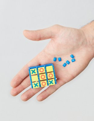 Worlds Smallest Toss Across