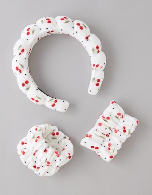 AEO Get Unready With Me Cherries 3-Piece Set
