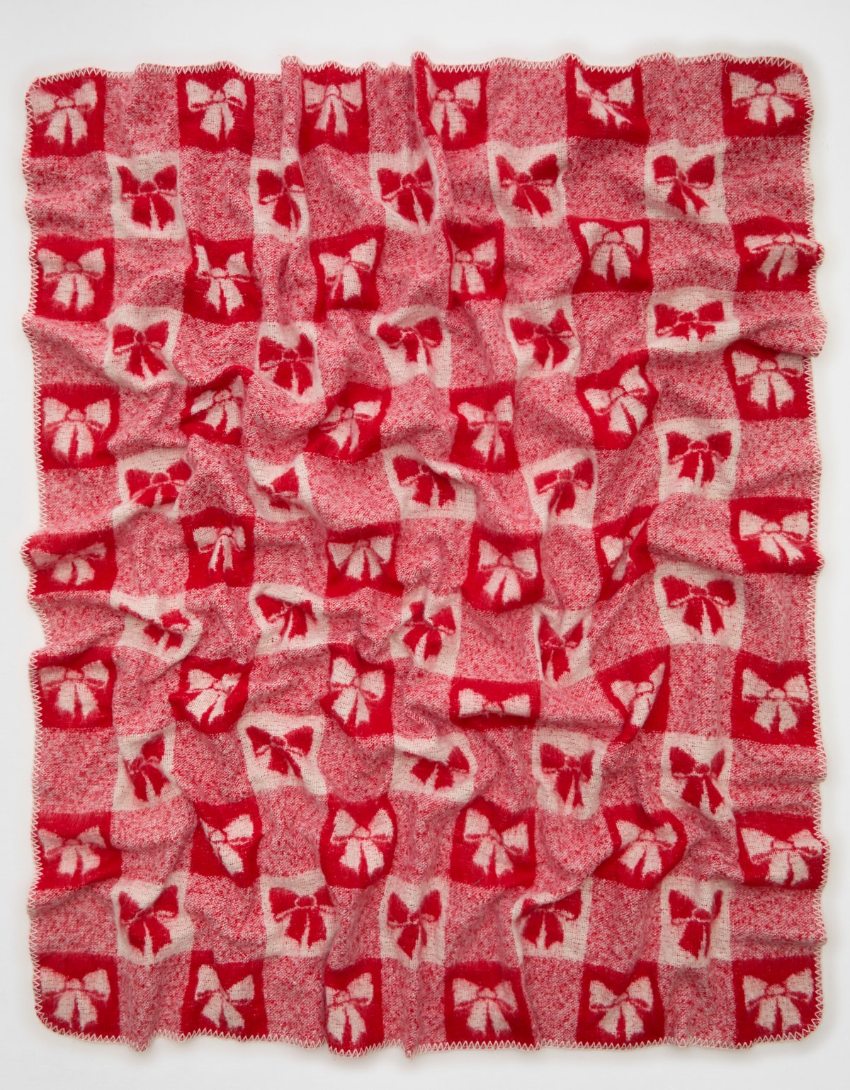 AE Bow Blanket - image 2